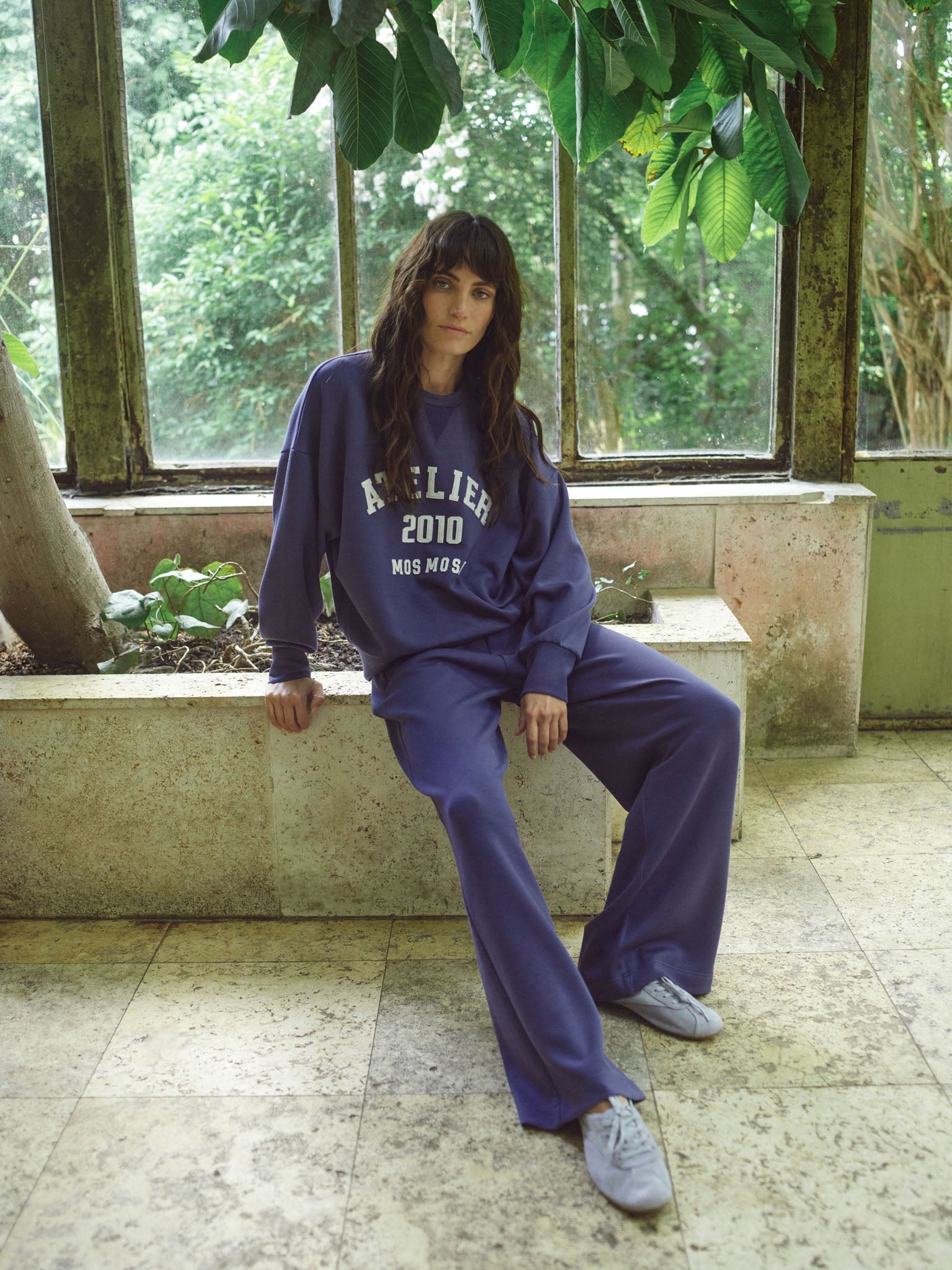 Modelshot / Crown Blue / Detail